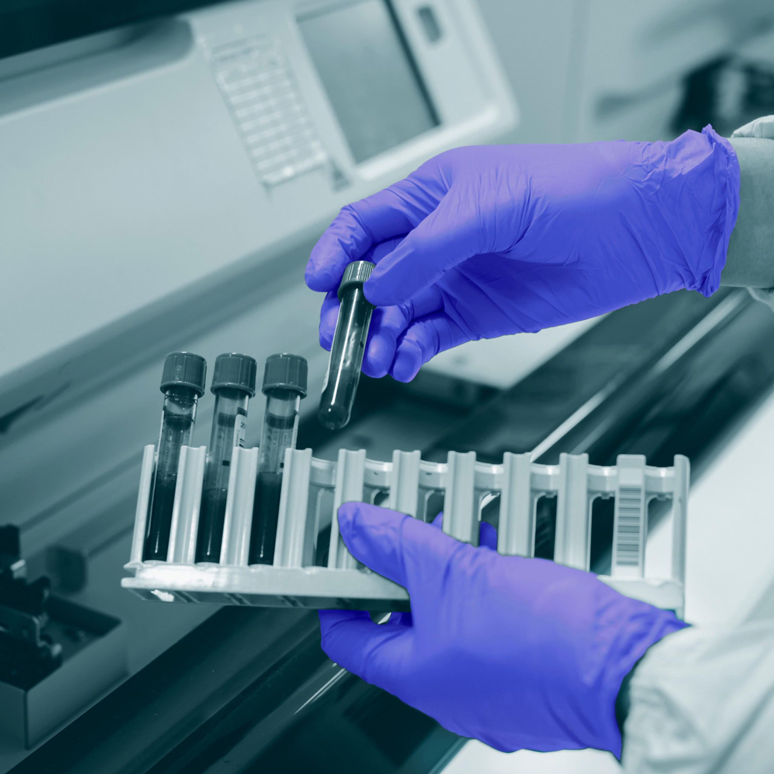 Kooltouch Nitrile gloves - Image 2